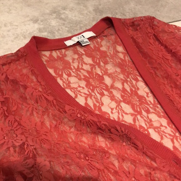 Coral, lace cardigan - Picture 2 of 3